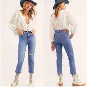 Levis Wedgie Straight Jeans